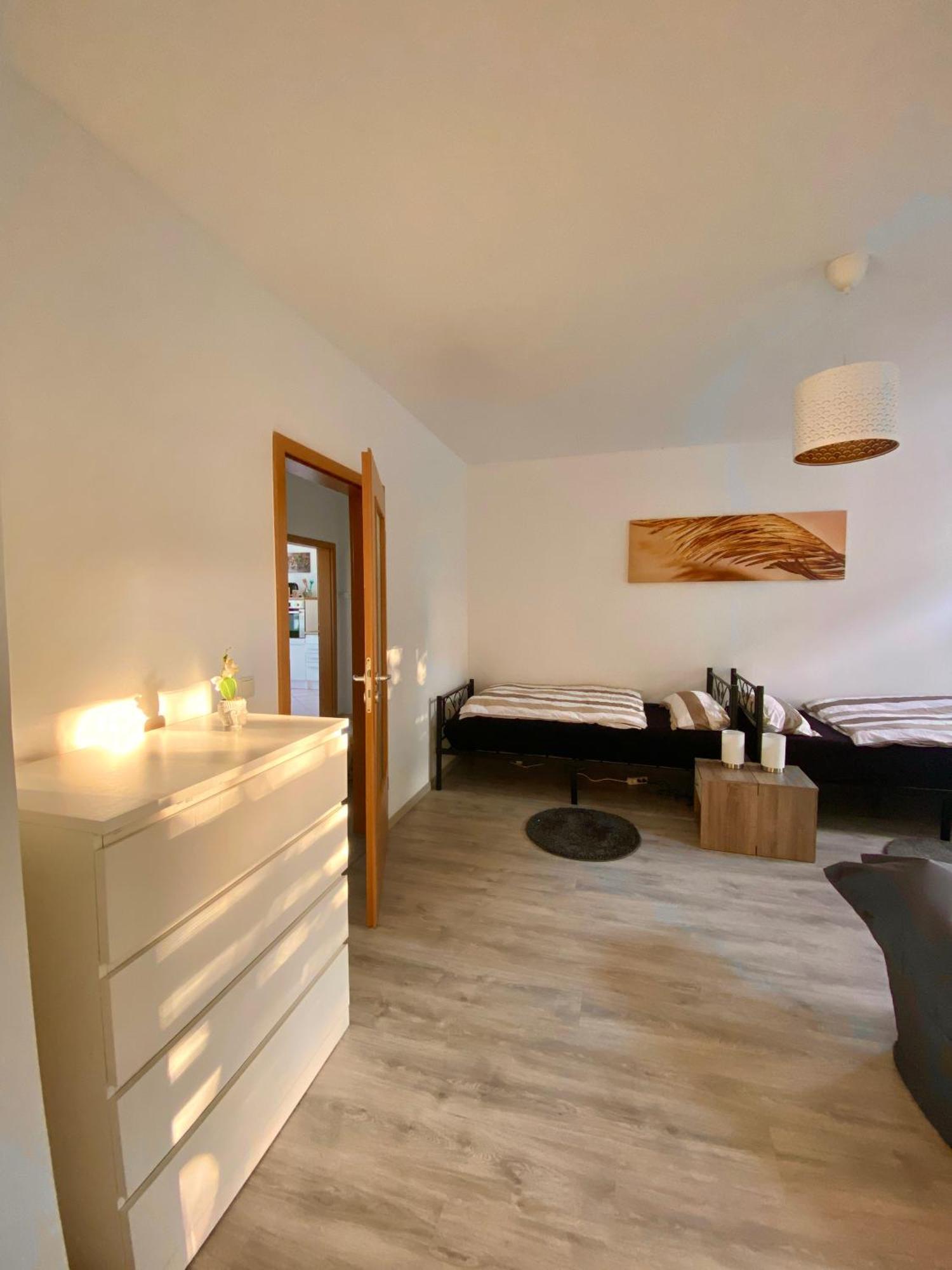 Schoene 3-Zimmer Monteurswohnung Im Sueden Von Leipzig Eg 外观 照片