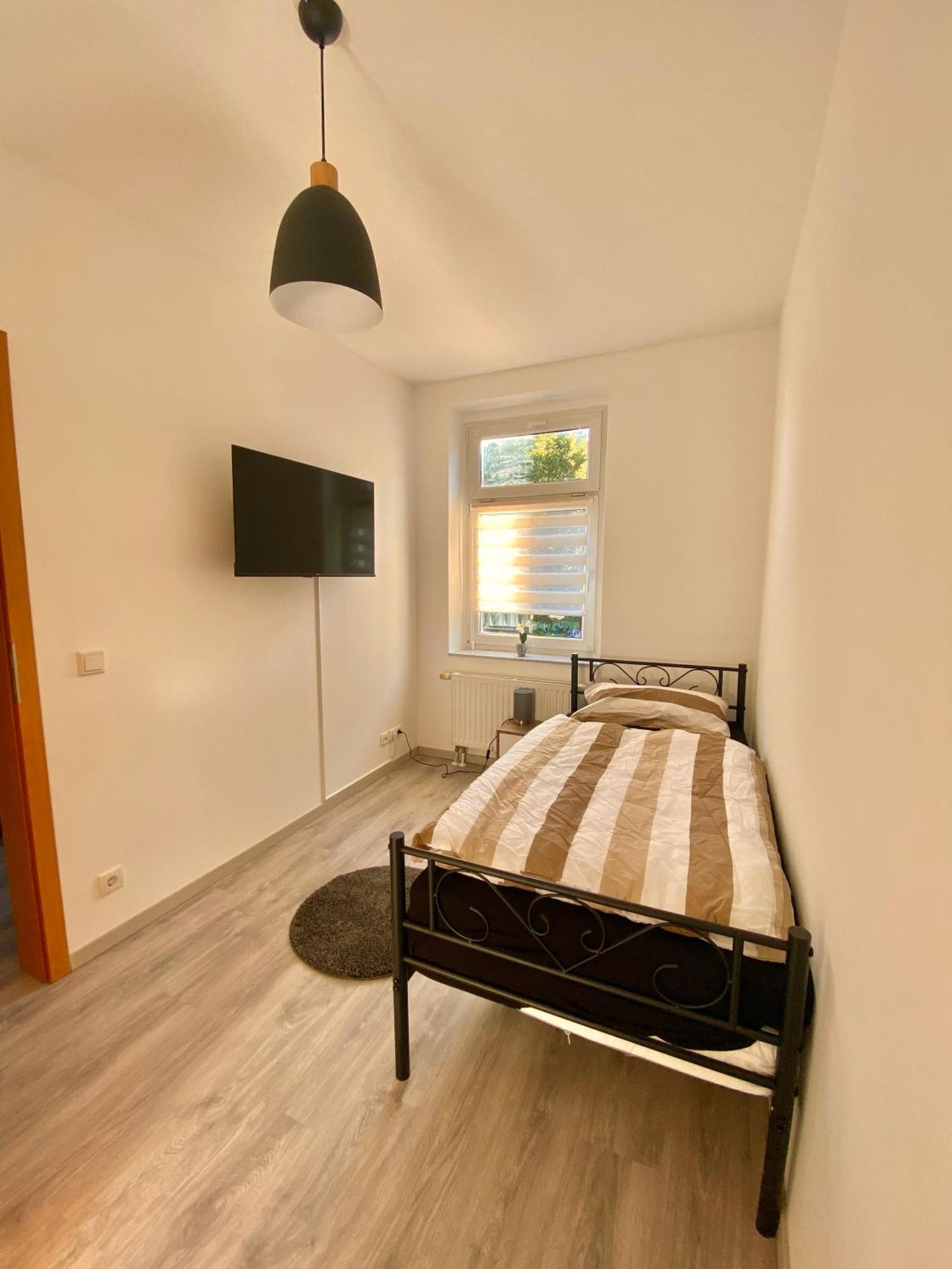 Schoene 3-Zimmer Monteurswohnung Im Sueden Von Leipzig Eg 外观 照片