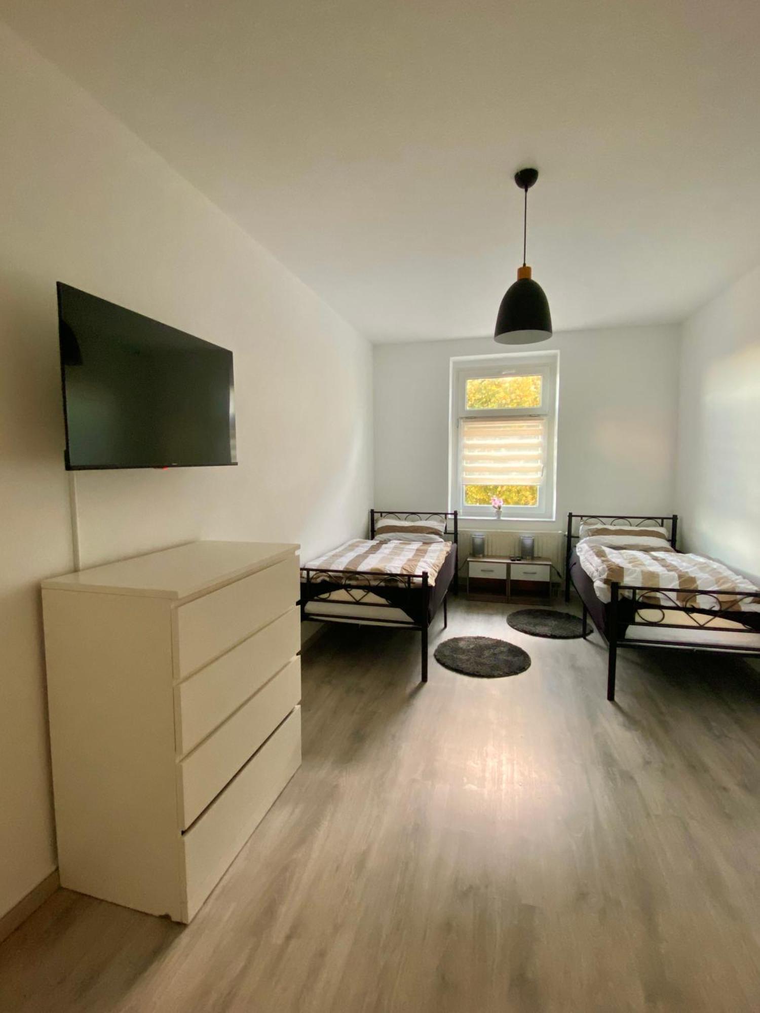 Schoene 3-Zimmer Monteurswohnung Im Sueden Von Leipzig Eg 外观 照片